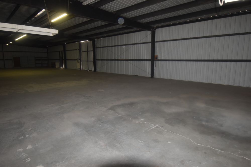 DESERT SHORES COMMERCIAL BUILDING: 3844 Scott Dr, Thermal, CA 92274